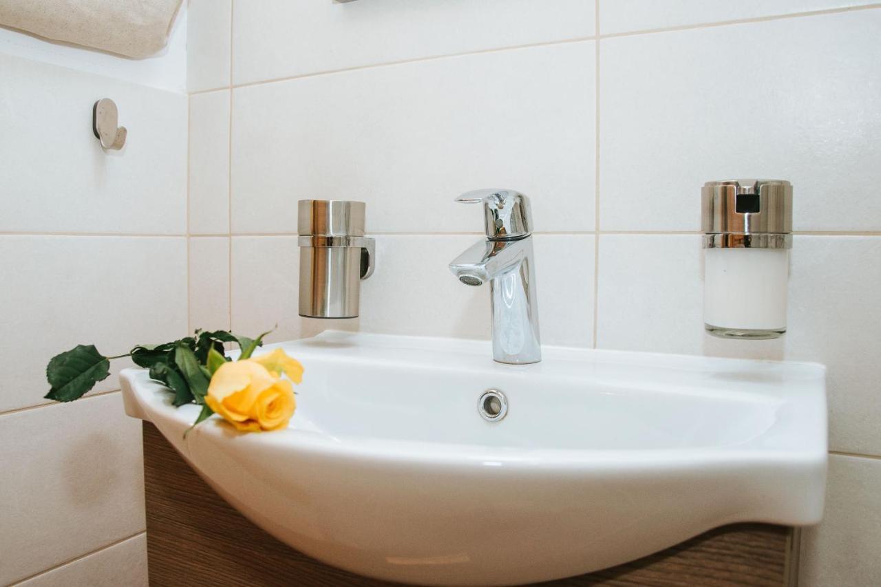 Hisa Bepina Apartment โคเปร์ ภายนอก รูปภาพ